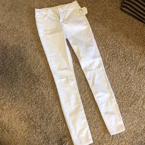 Adult SIZE 1 boutique White skinny jeans